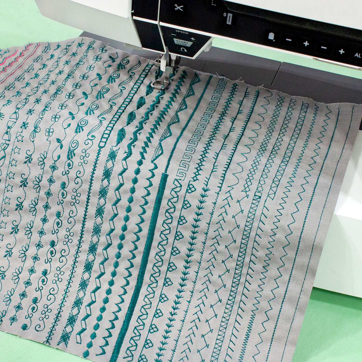 фото - Husqvarna DESIGNER JADE 35